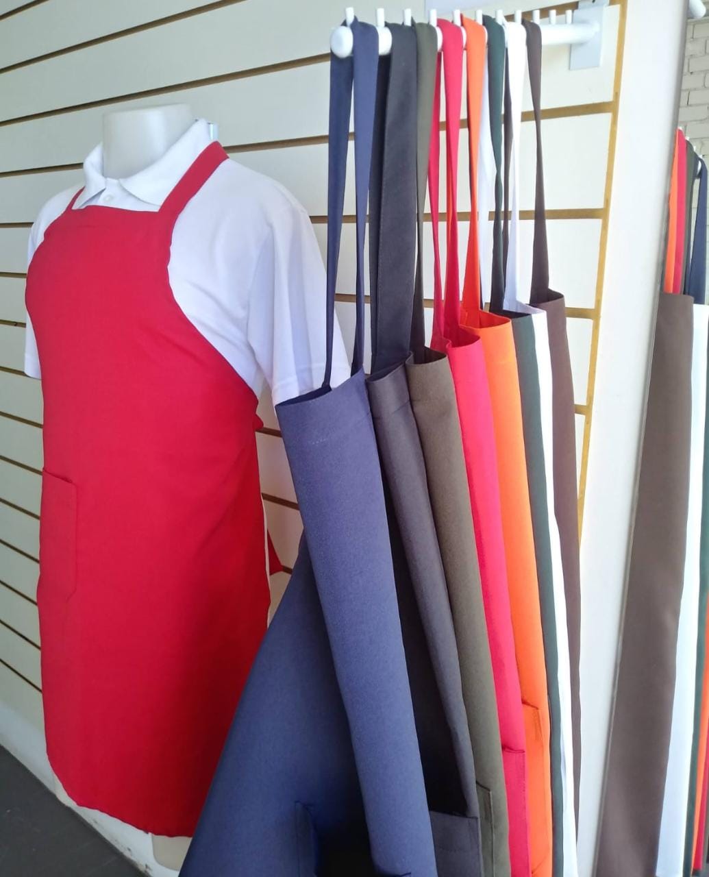 Avental para comércio em geral em Curitiba