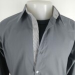 Camisa social masculina cinza com detalhes Camisa Social - Uniformes Profissionais em Curitiba