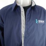 Camisa social masculina azul com detalhes Camisa Social - Uniformes Profissionais em Curitiba