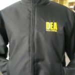 Jaqueta para uniforme modelo de uma cor Jaqueta em nylom impermeável - Uniformes Profissionais em Curitiba